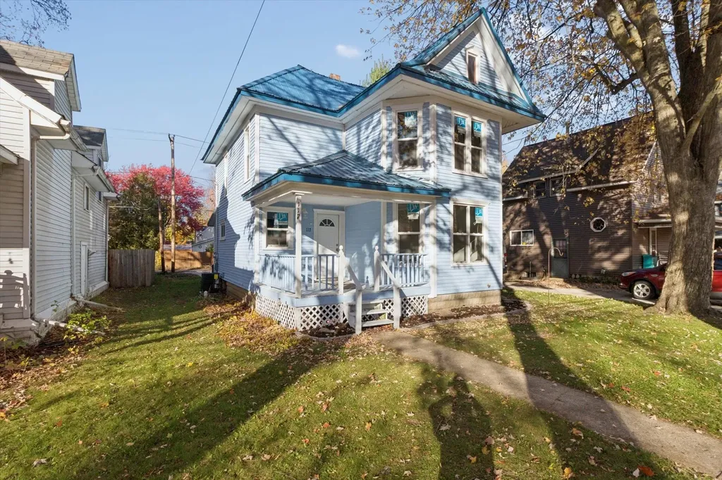 117 E Wright Avenue Shepherd Village MI 48883