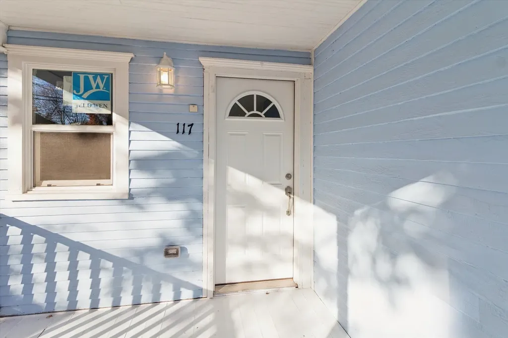 117 E Wright Avenue Shepherd Village MI 48883