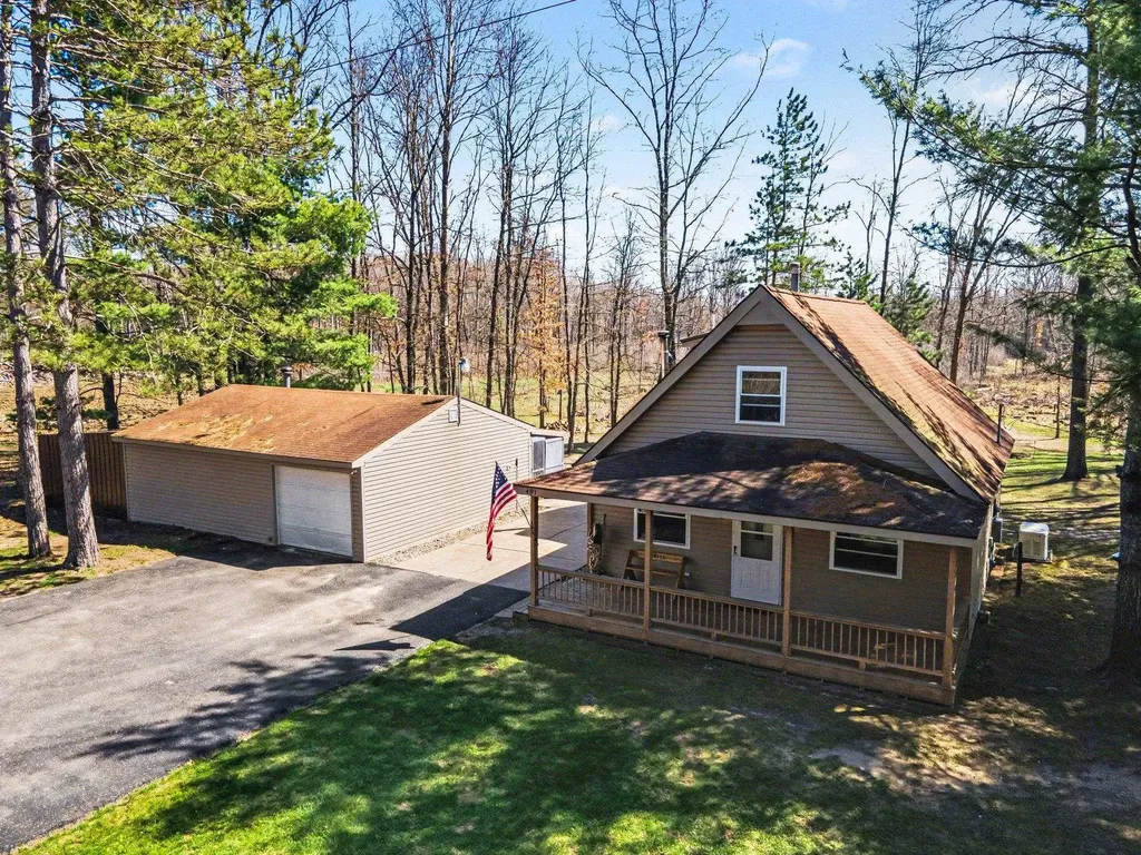 491 Big Stone Lake Orient Township MI 48632