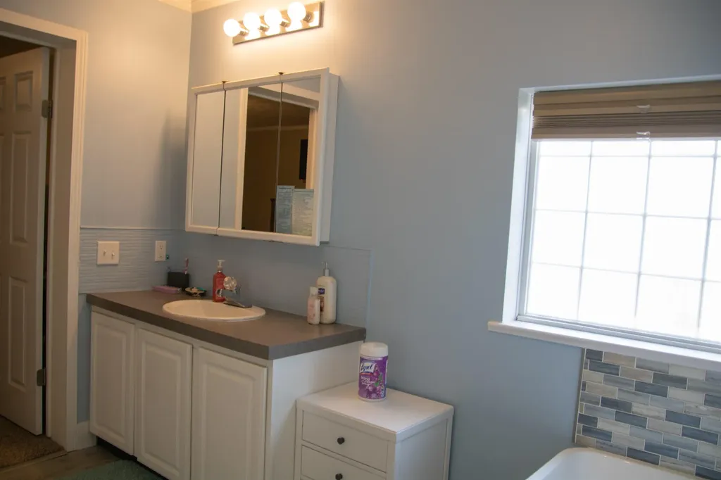 5557 E Pleasant Valley Road Lincoln Township MI 48883