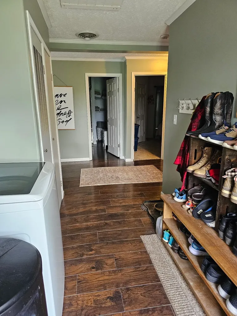 5557 E Pleasant Valley Road Lincoln Township MI 48883