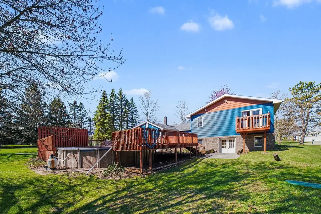 7818 N Luce Road Pine River Township MI 48801