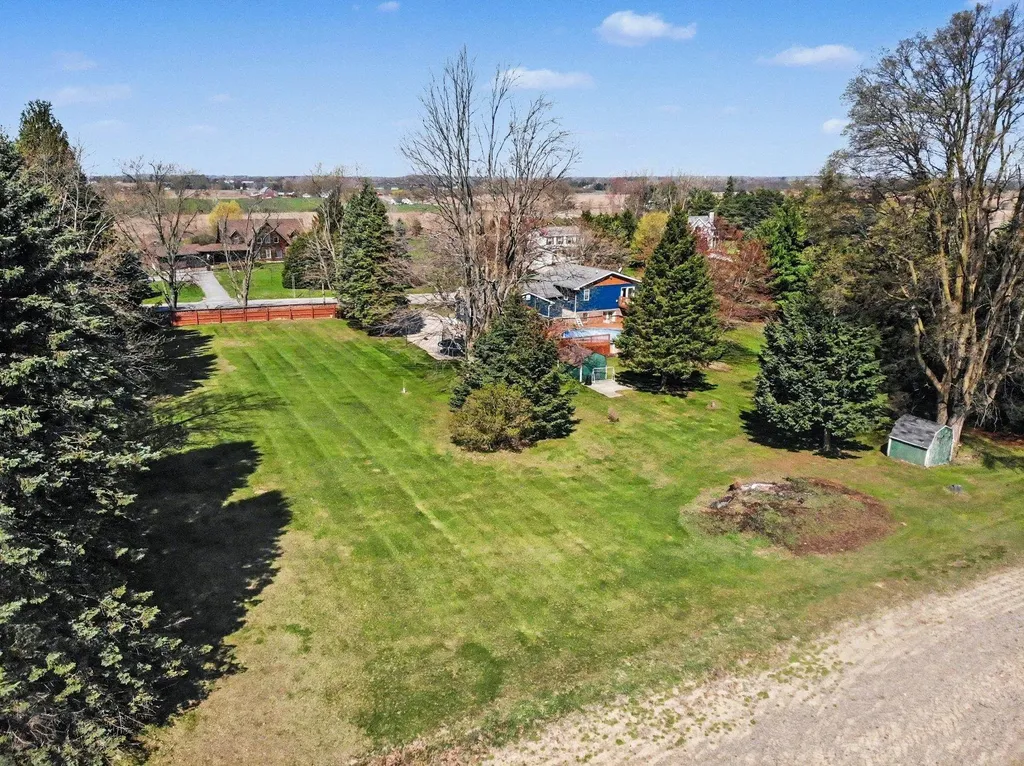 7818 N Luce Road Pine River Township MI 48801
