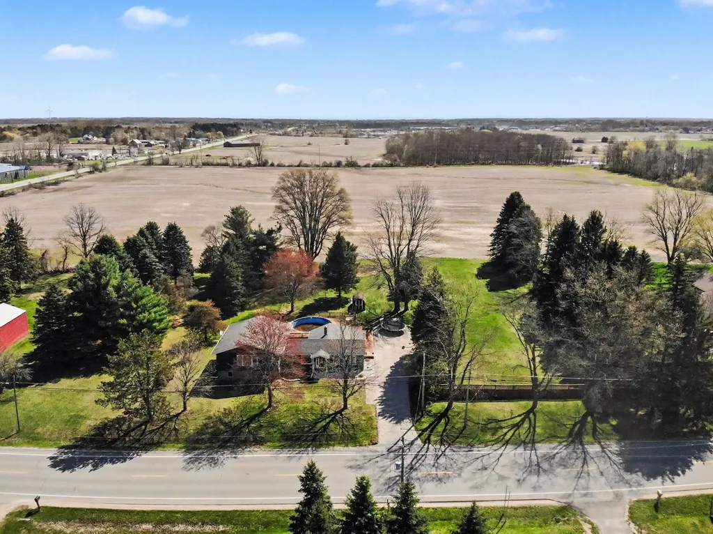 7818 N Luce Road Pine River Township MI 48801