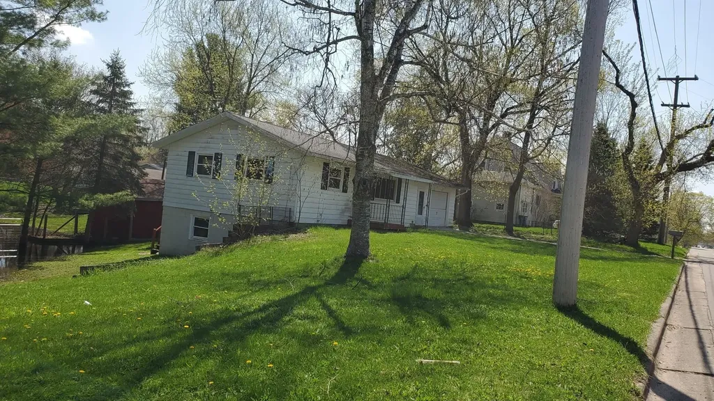 318 N Stewart Avenue Unknown City MI 49412