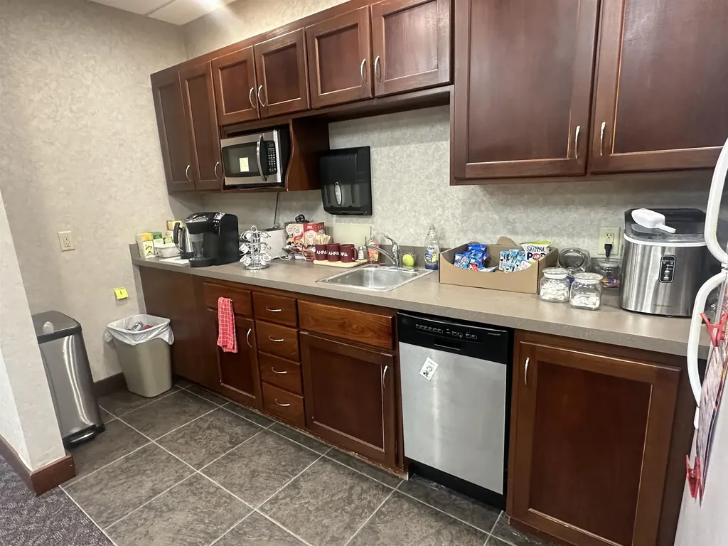 1601 Marquette Avenue Bay City City MI 48706