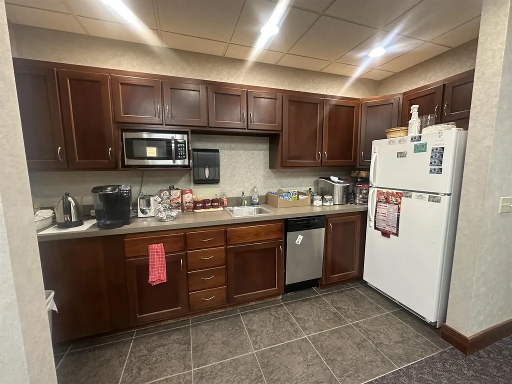 1601 Marquette Avenue Bay City City MI 48706