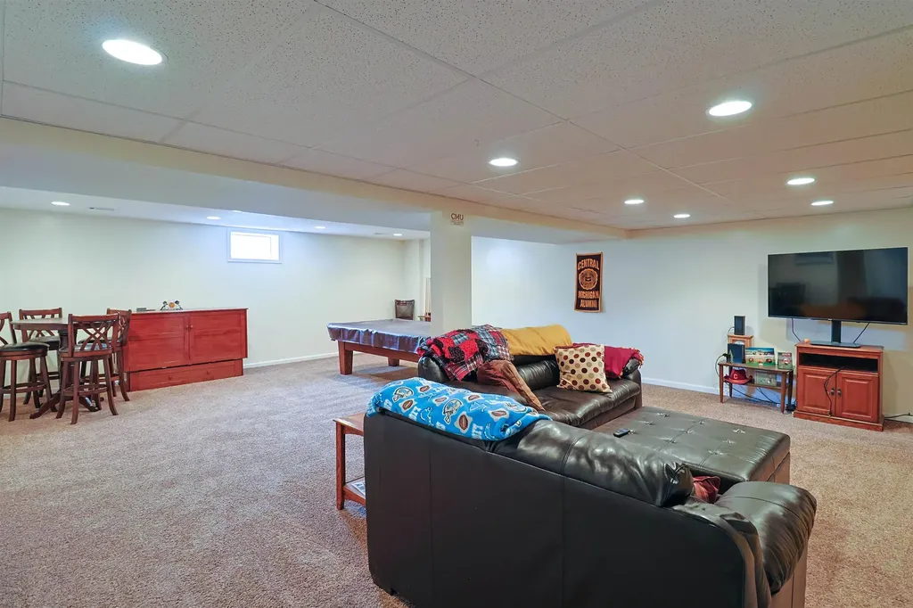 1631 Heritage Way Mt. Pleasant City MI 48858