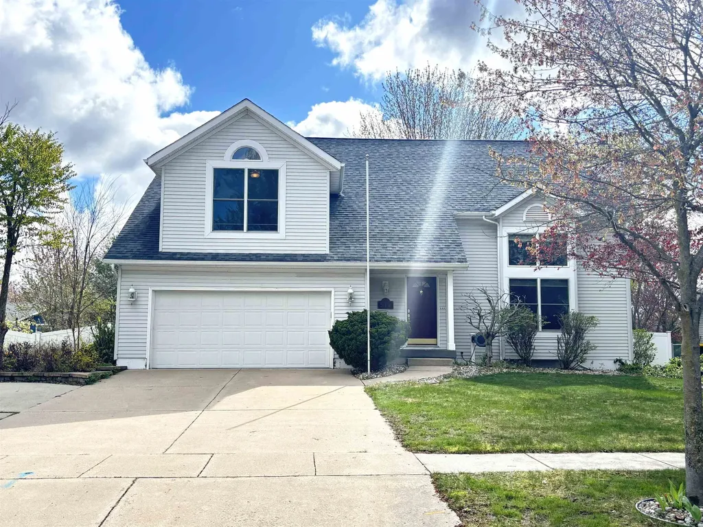 512 W Grand Mt. Pleasant City MI 48858