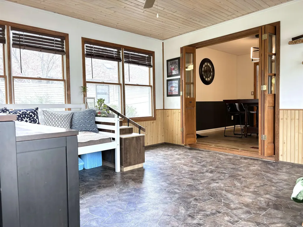 512 W Grand Mt. Pleasant City MI 48858