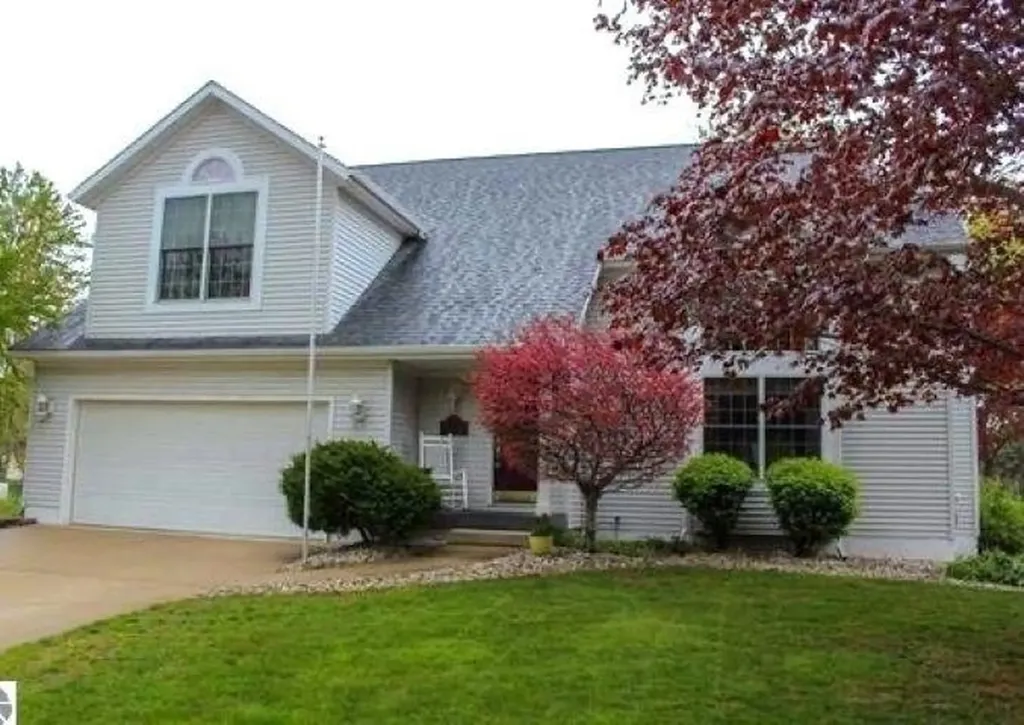 512 W Grand Mt. Pleasant City MI 48858