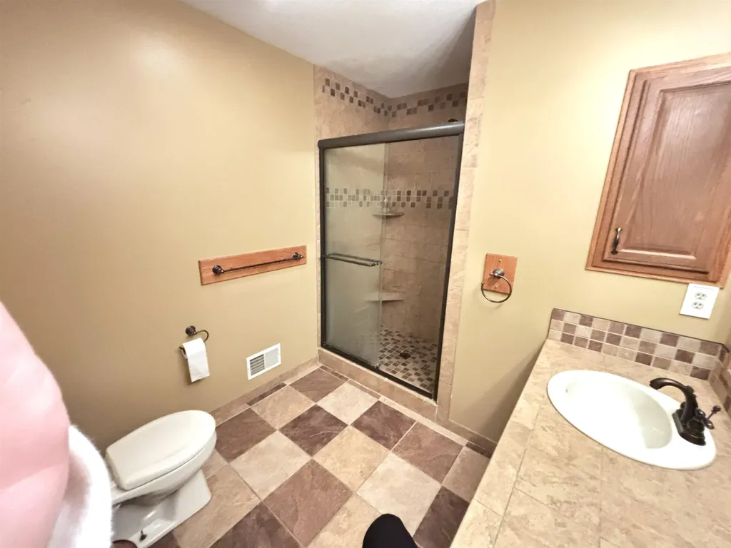 512 W Grand Mt. Pleasant City MI 48858