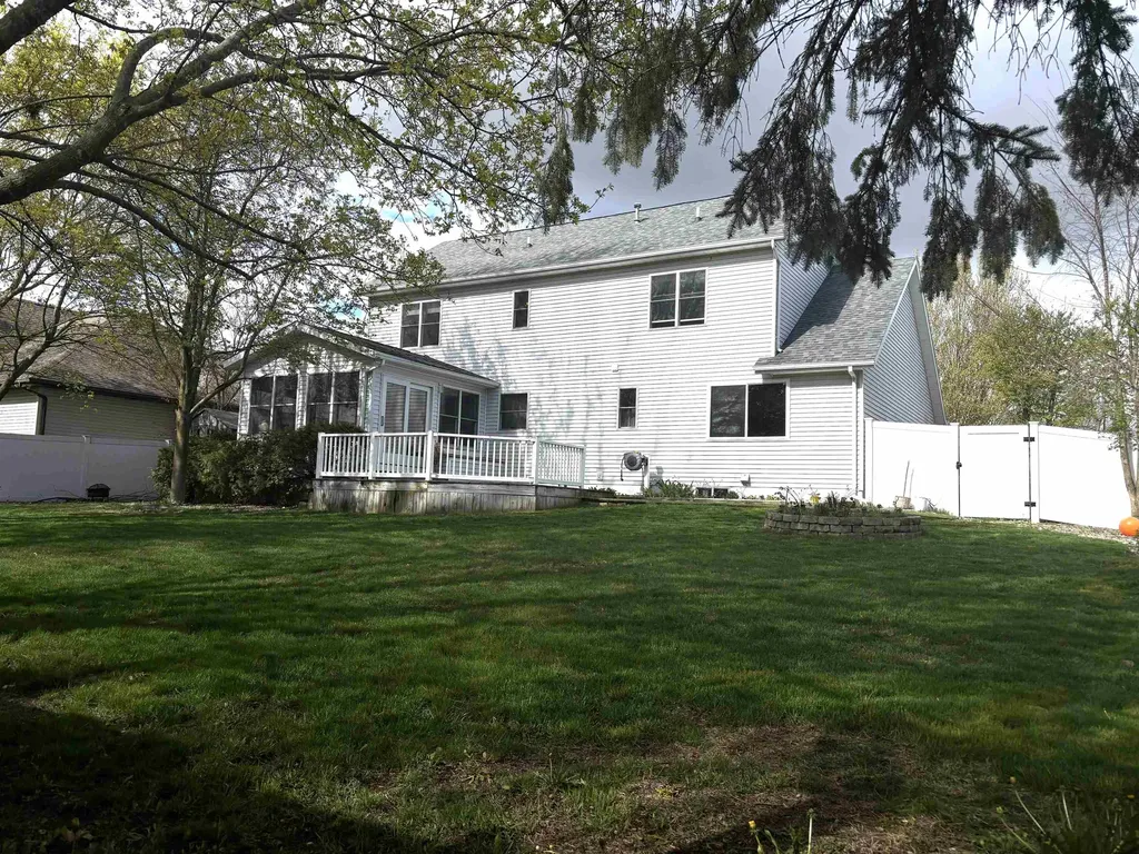 512 W Grand Mt. Pleasant City MI 48858