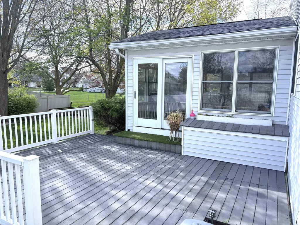 512 W Grand Mt. Pleasant City MI 48858