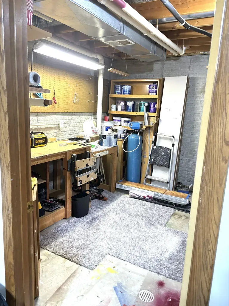 512 W Grand Mt. Pleasant City MI 48858