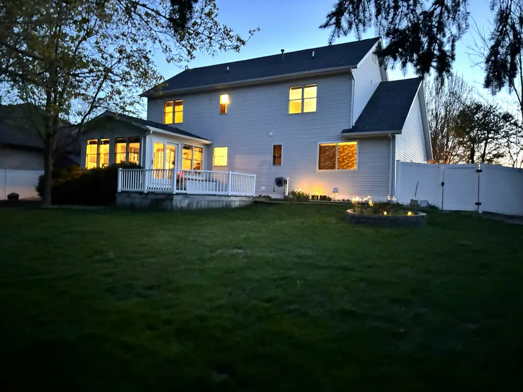 512 W Grand Mt. Pleasant City MI 48858