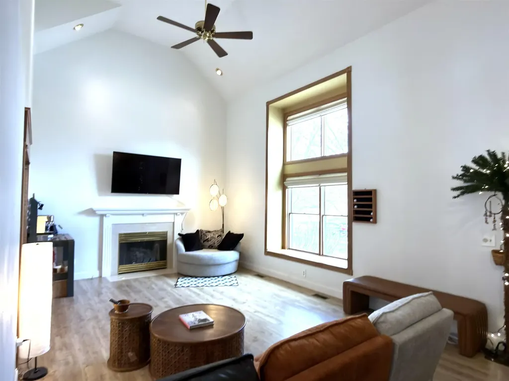 512 W Grand Mt. Pleasant City MI 48858