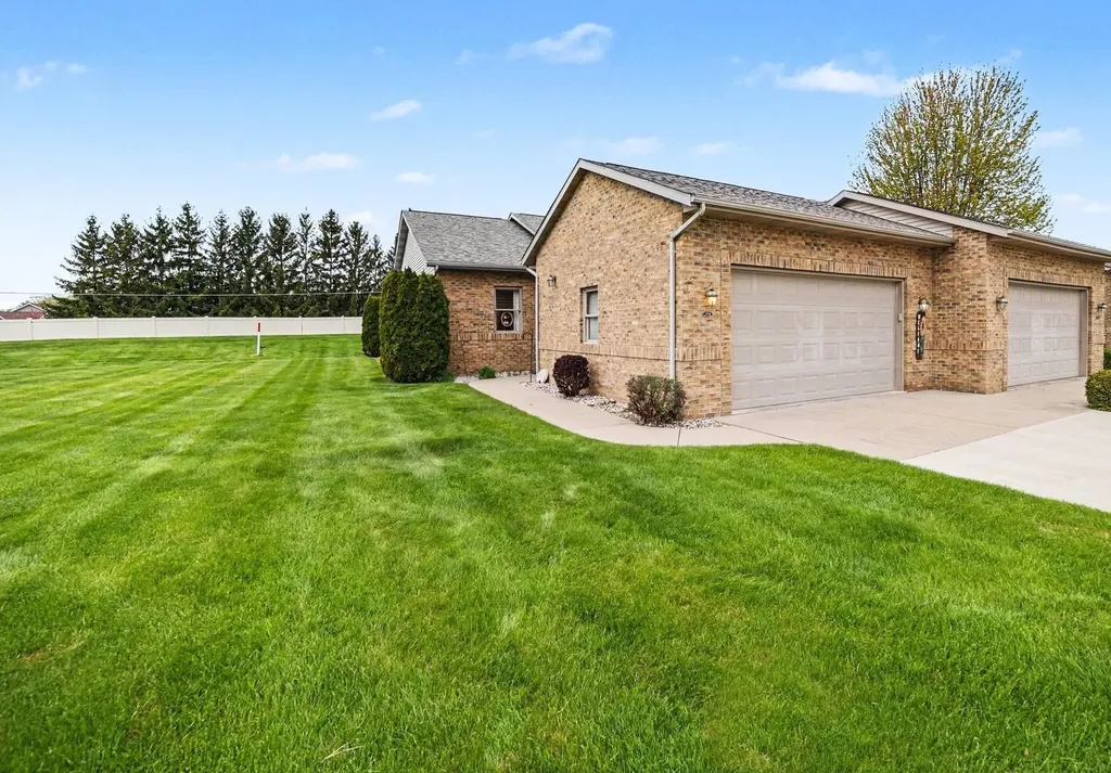 2770 Sable Court Union Charter Township MI 48858