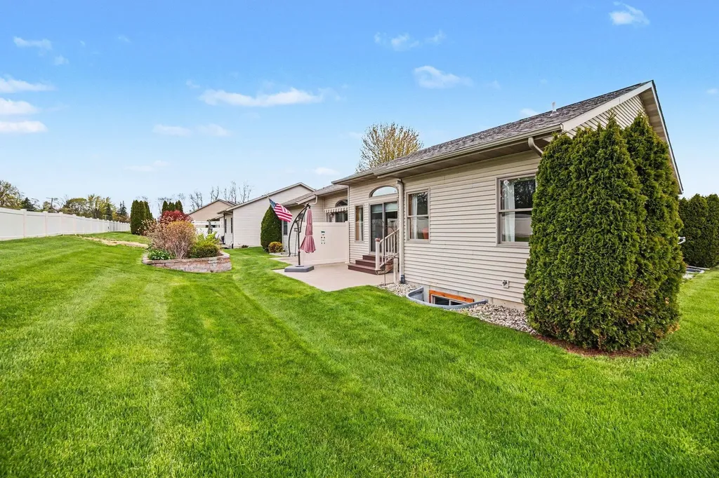 2770 Sable Court Union Charter Township MI 48858
