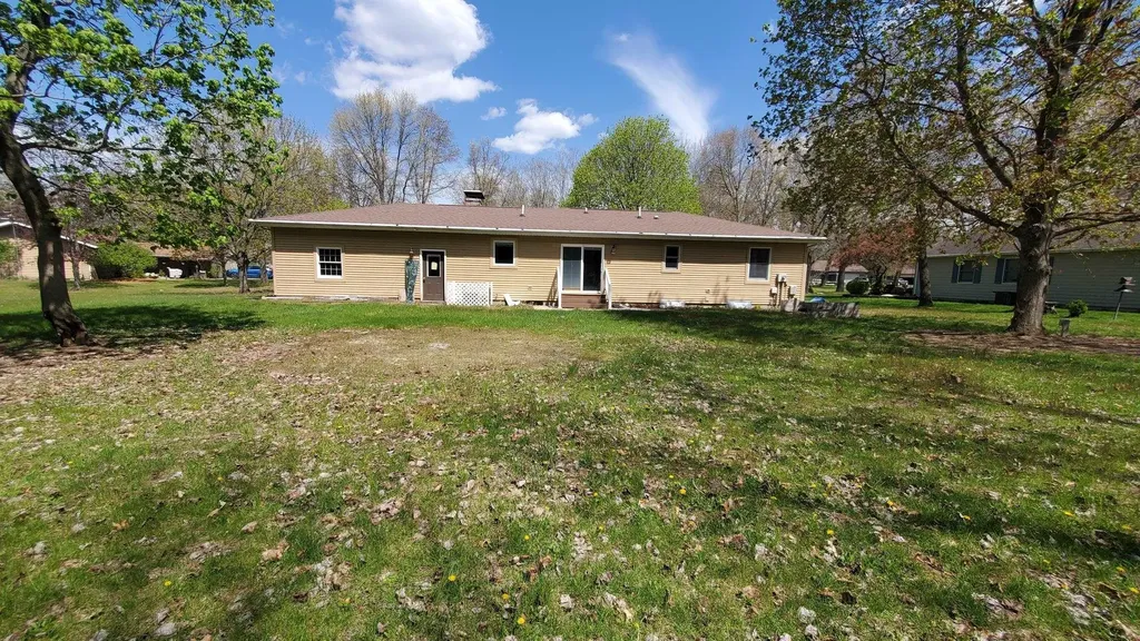 15801 Belmont Drive Big Rapids Charter Township MI 49307