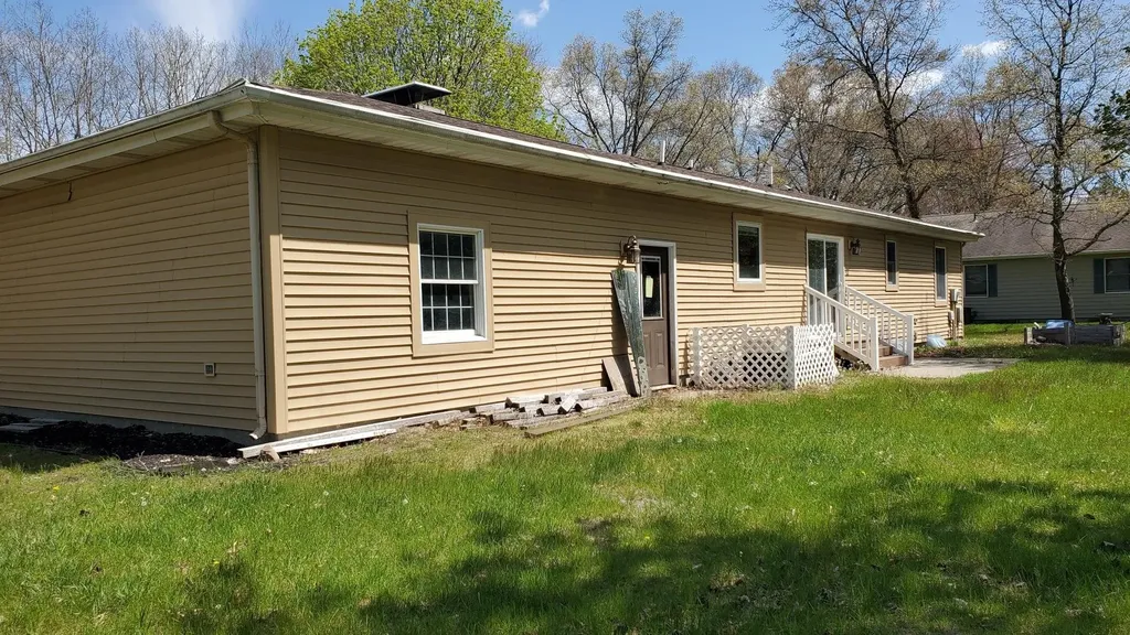 15801 Belmont Drive Big Rapids Charter Township MI 49307