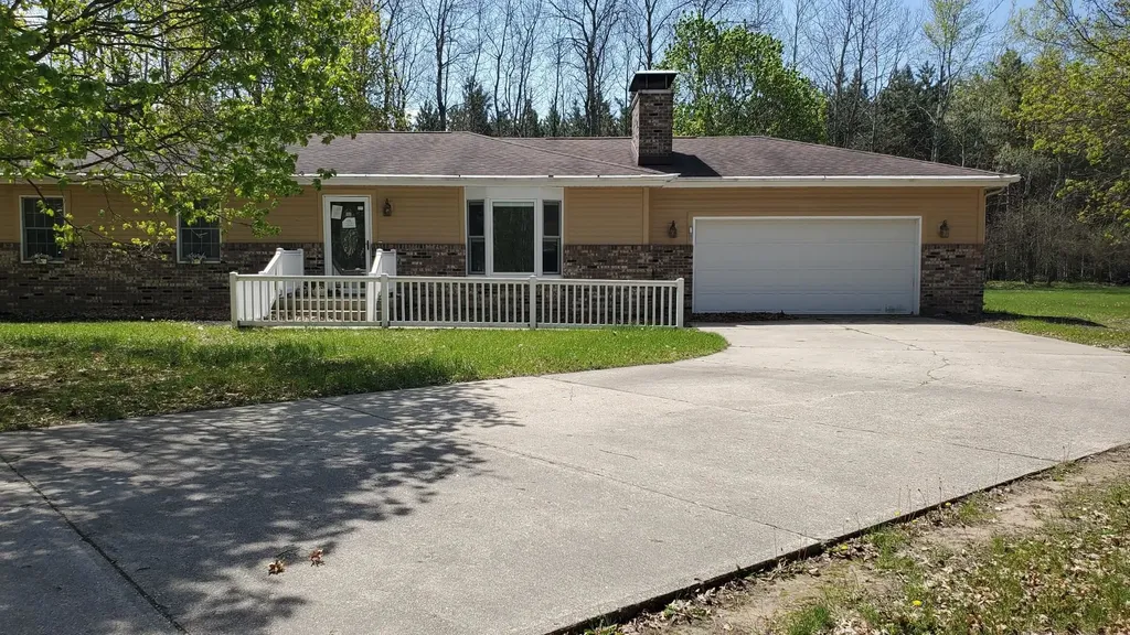 15801 Belmont Drive Big Rapids Charter Township MI 49307