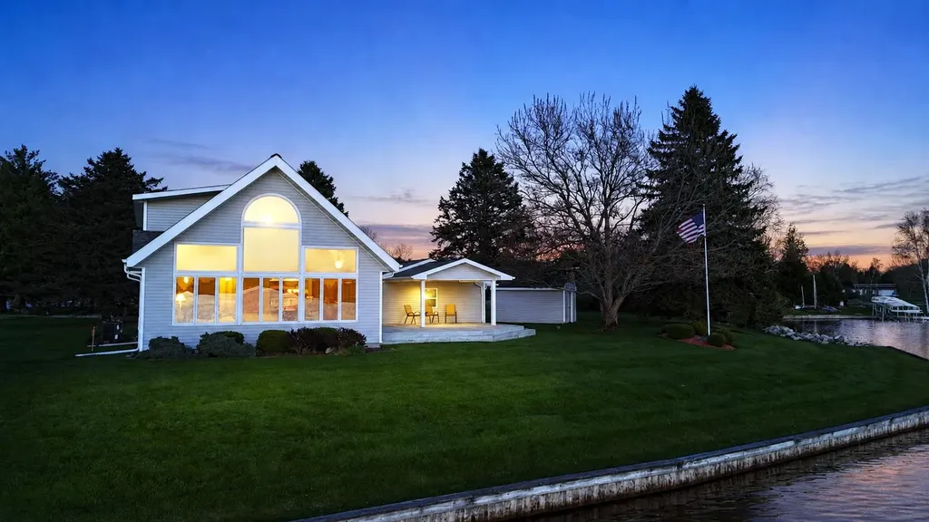 1017 Channel Drive Lake Isabella Village MI 48893