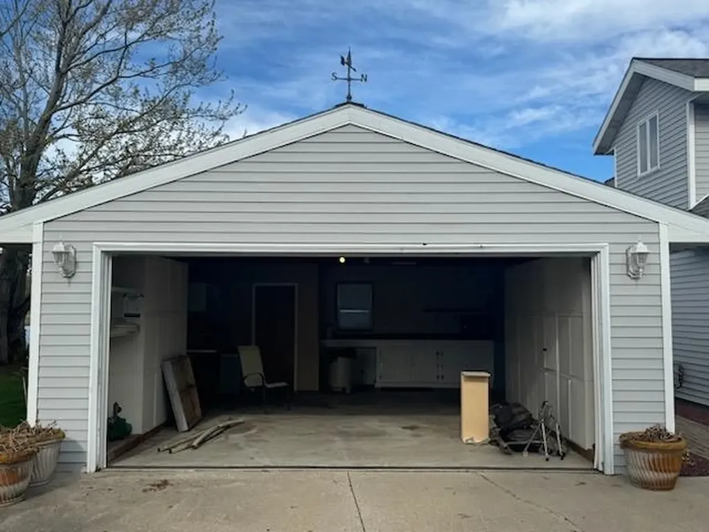 1017 Channel Drive Lake Isabella Village MI 48893