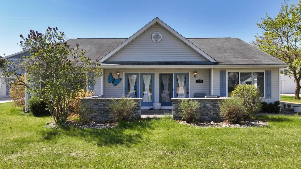 1239 Clubhouse Drive Lake Isabella Village MI 48893