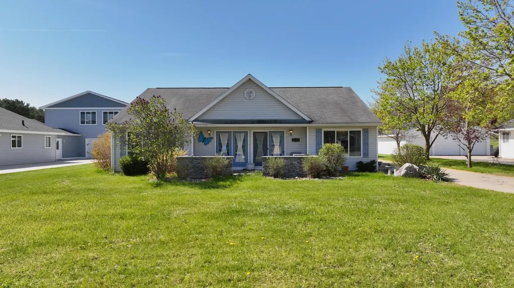 1239 Clubhouse Drive Lake Isabella Village MI 48893