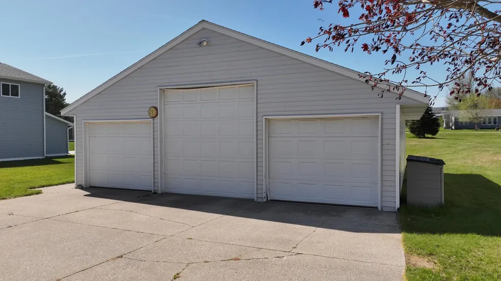 1239 Clubhouse Drive Lake Isabella Village MI 48893
