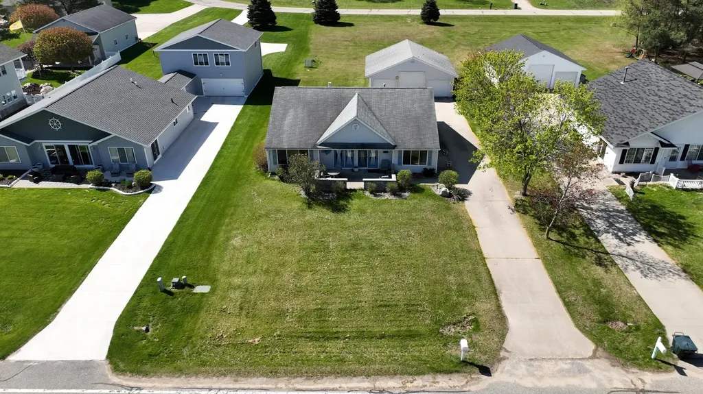 1239 Clubhouse Drive Lake Isabella Village MI 48893