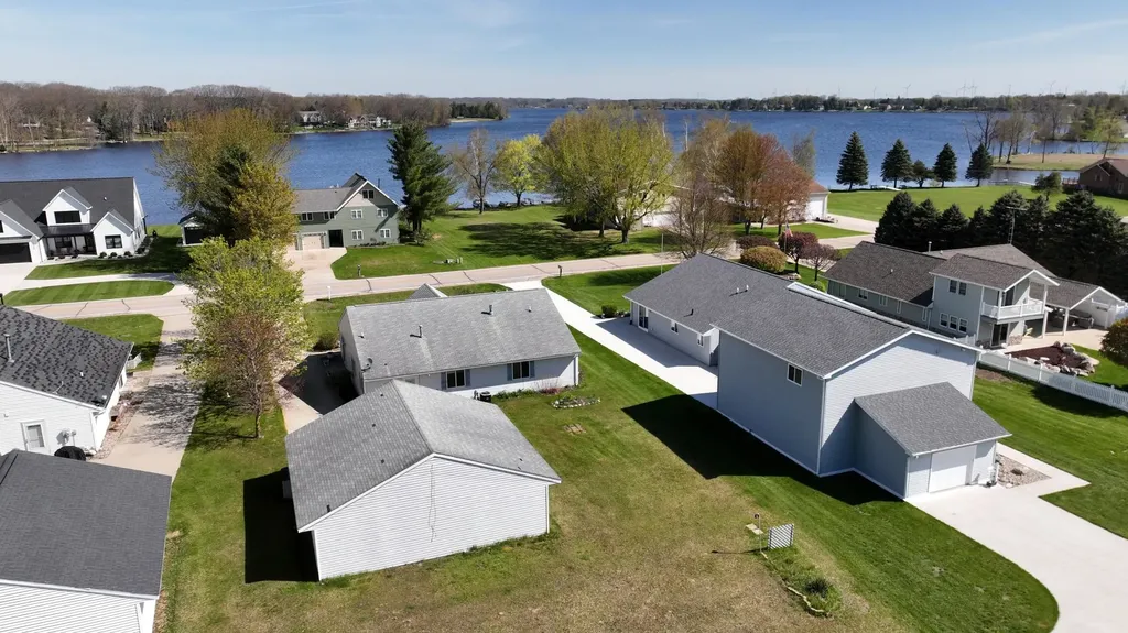 1239 Clubhouse Drive Lake Isabella Village MI 48893
