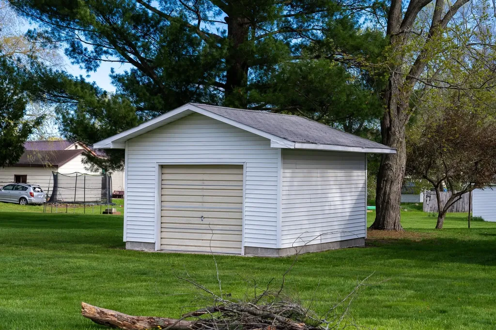 322 E Osceola Avenue Reed City City MI 49677