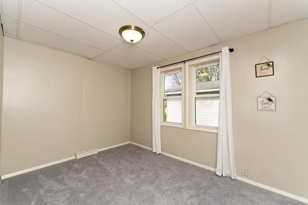 322 E Osceola Avenue Reed City City MI 49677