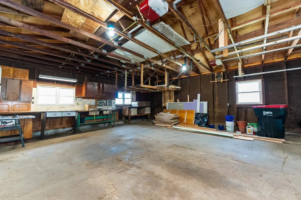 322 E Osceola Avenue Reed City City MI 49677
