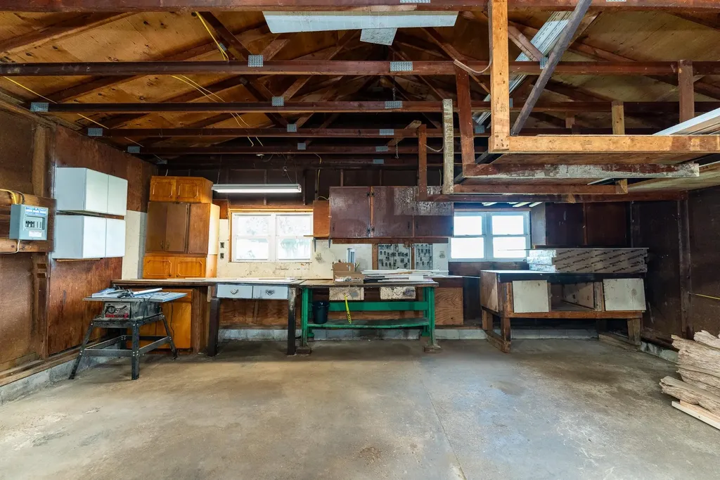 322 E Osceola Avenue Reed City City MI 49677