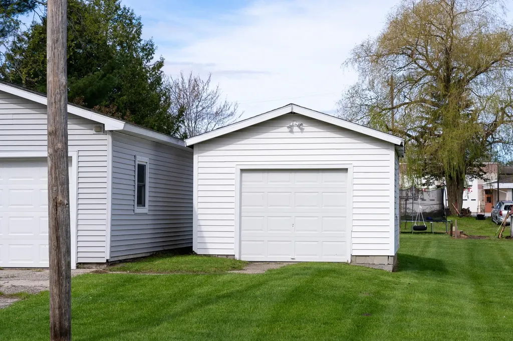 322 E Osceola Avenue Reed City City MI 49677
