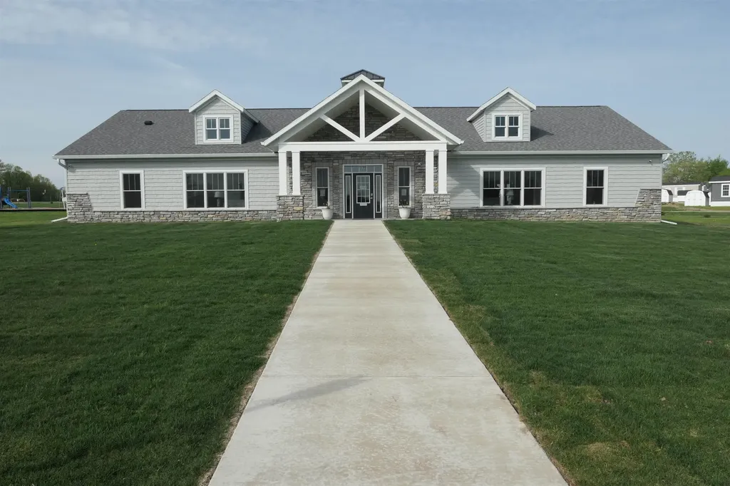1187 Ironstone Drive Union Charter Township MI 48858