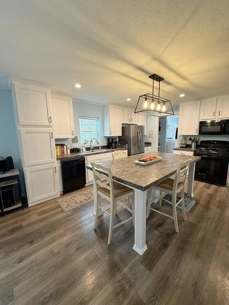 1187 Ironstone Drive Union Charter Township MI 48858