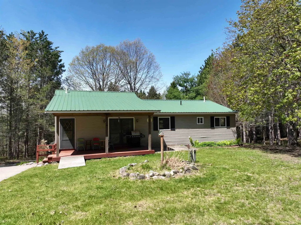 319 Lund Road Garfield Township MI 49633