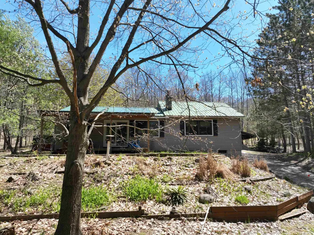 319 Lund Road Garfield Township MI 49633