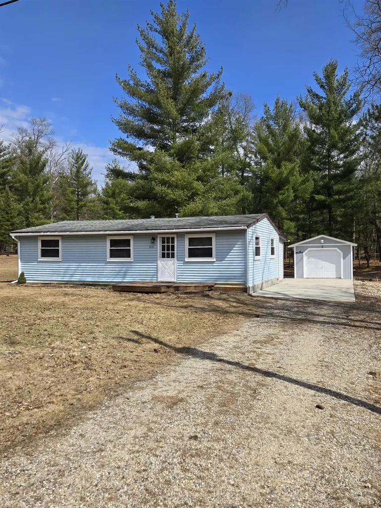 2771 Menominee Trail Churchill Township MI 48661