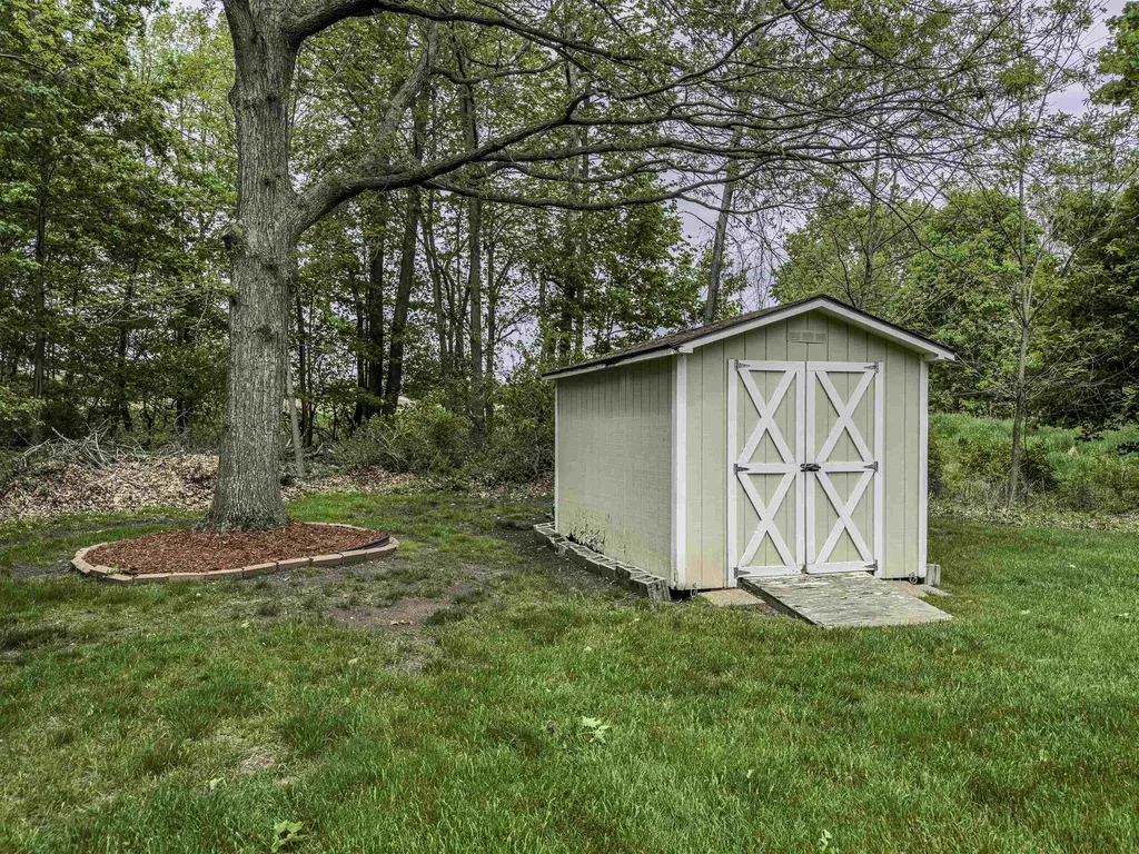1575 Scully Road Union Charter Township MI 48858