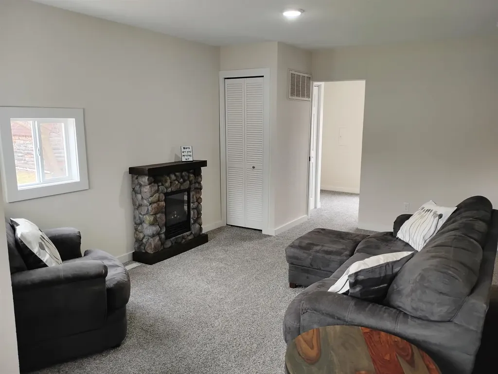 511 Woodworth Avenue Mt. Pleasant City MI 48858