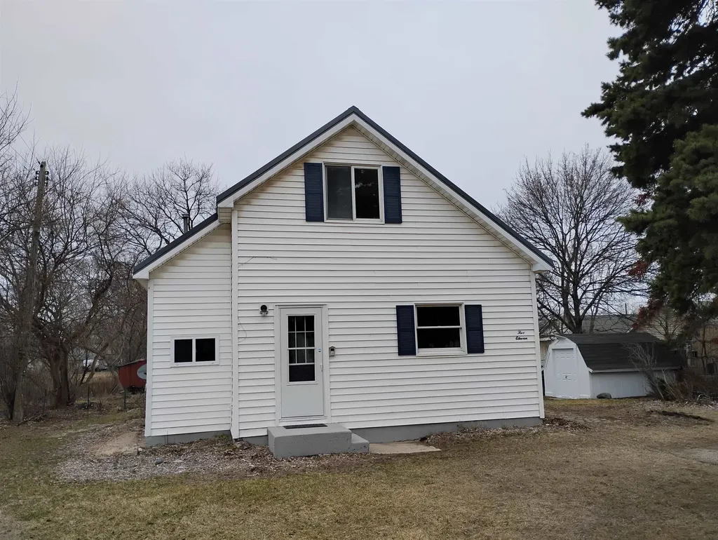 511 Woodworth Avenue Mt. Pleasant City MI 48858