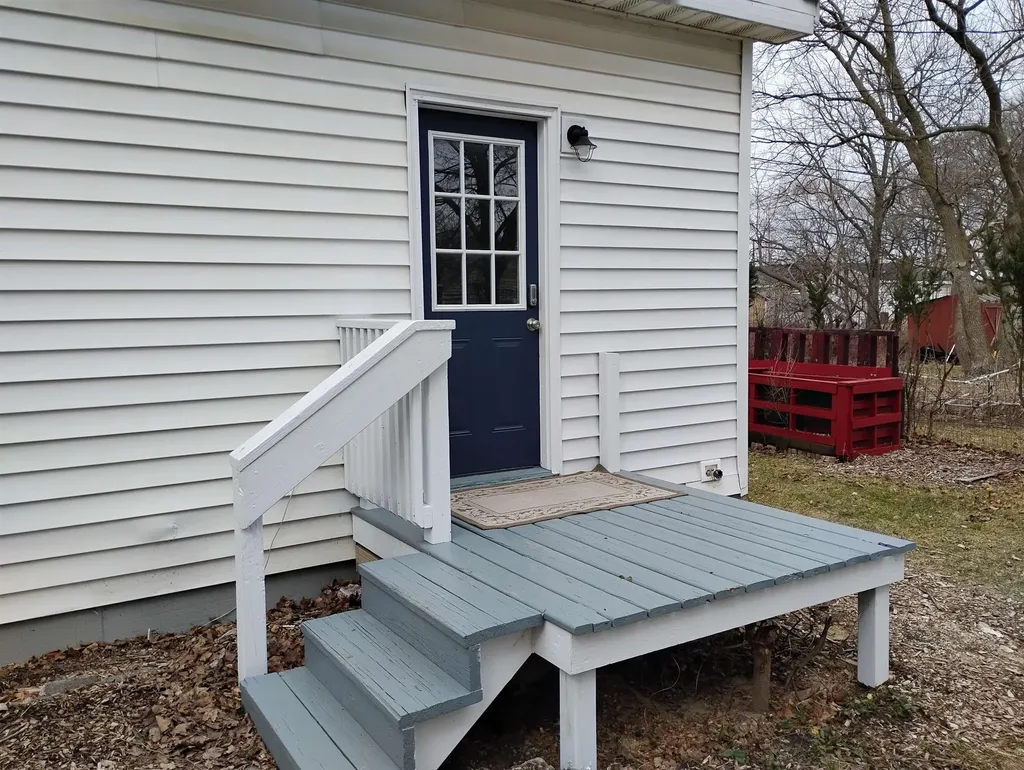 511 Woodworth Avenue Mt. Pleasant City MI 48858