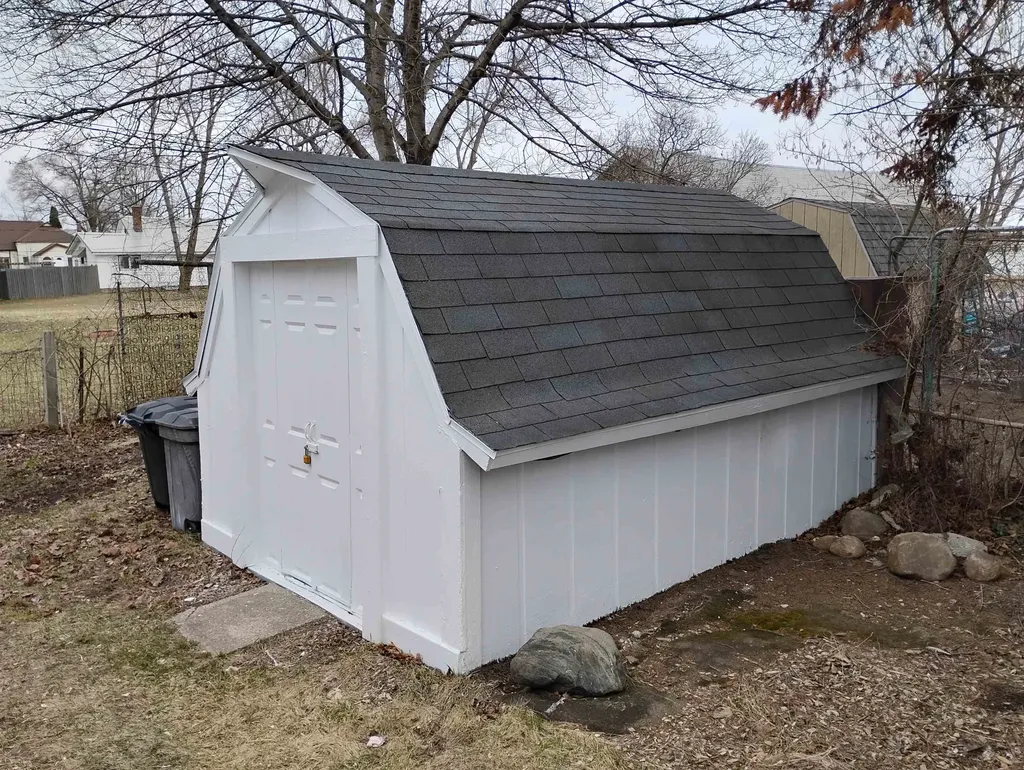 511 Woodworth Avenue Mt. Pleasant City MI 48858