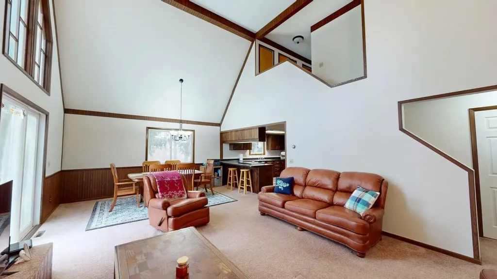 1035 Cantabrian Drive Lake Isabella Village MI 48893