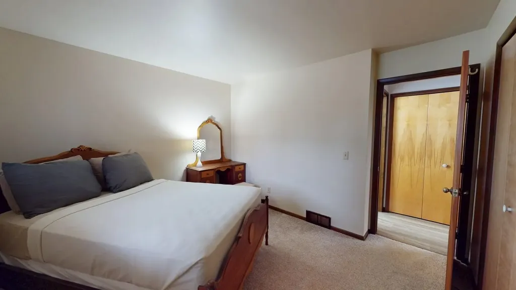 1035 Cantabrian Drive Lake Isabella Village MI 48893